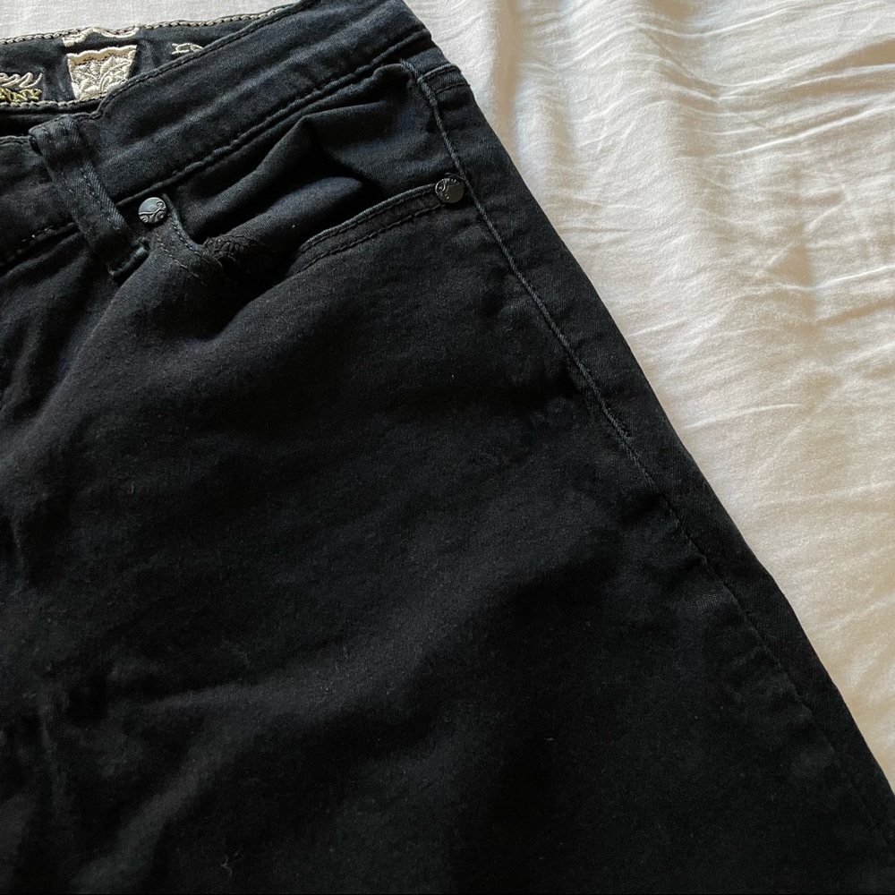 Refuge Jeans - Picture 4 of 7